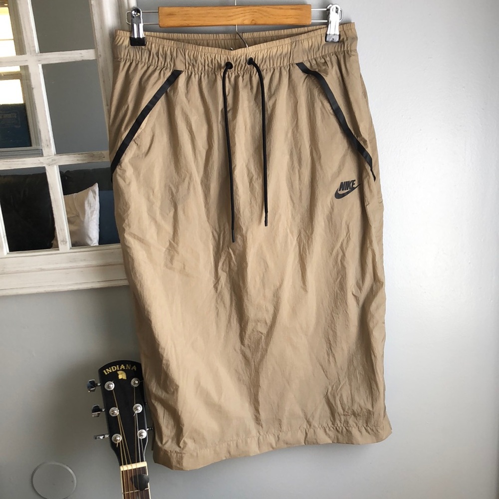 Nike sportswear skirt mesh panels